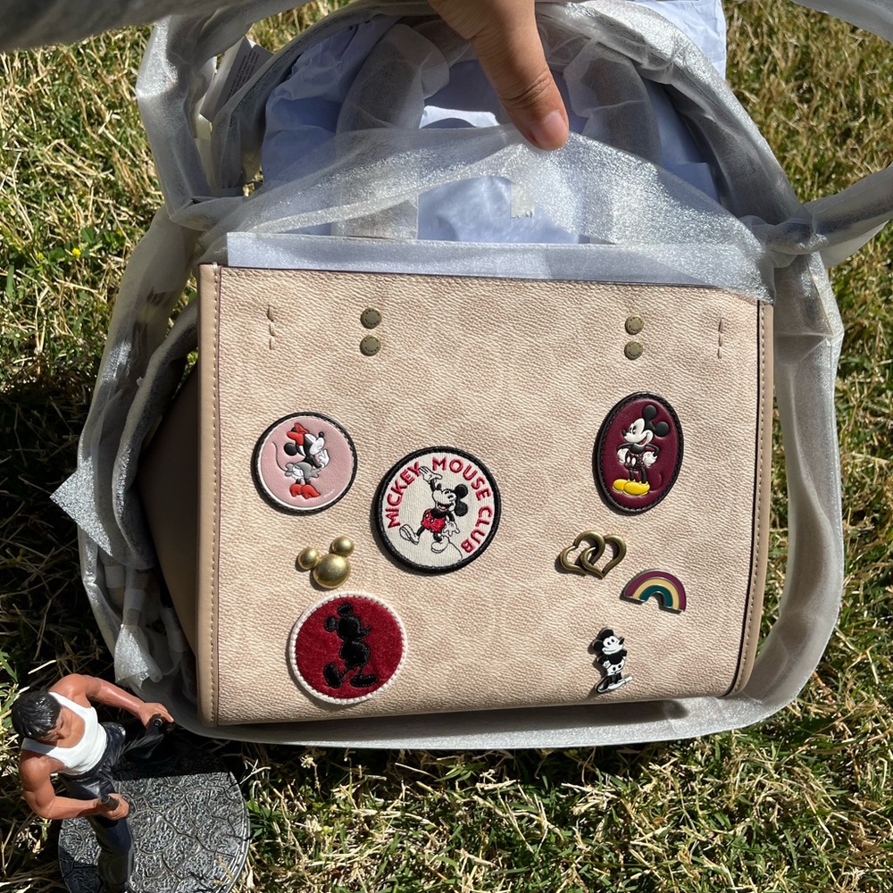 Disney X Coach Rogue 25 limited edition NWT